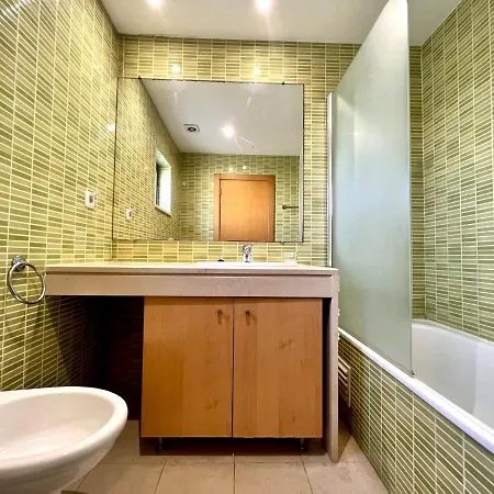 Apartment Modern 3 With Pool By Homing