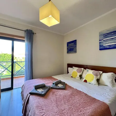 Modern 3 With Pool By Homing Apartamento Albufeira