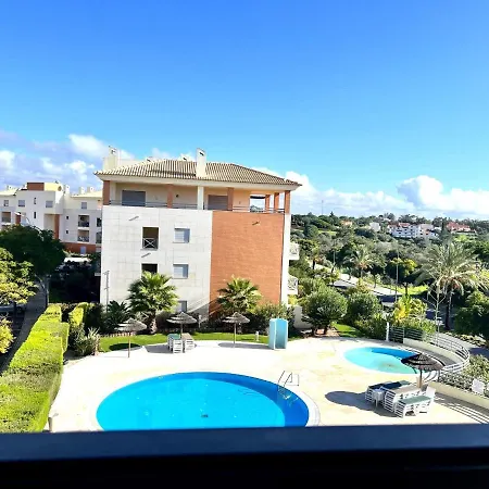 Апартаменты Modern 3 With Pool By Homing *